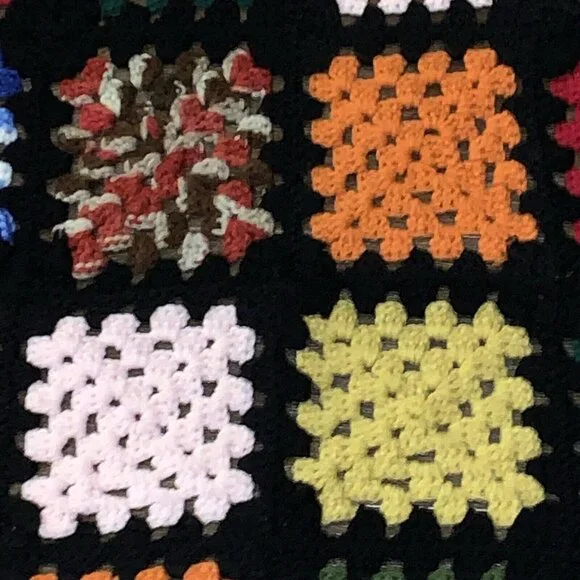 Vtg GRANNY SQUARE AFGHAN Crochet Cottage Core Throw Blanket 66”x43” T100 - Picture 9 of 12